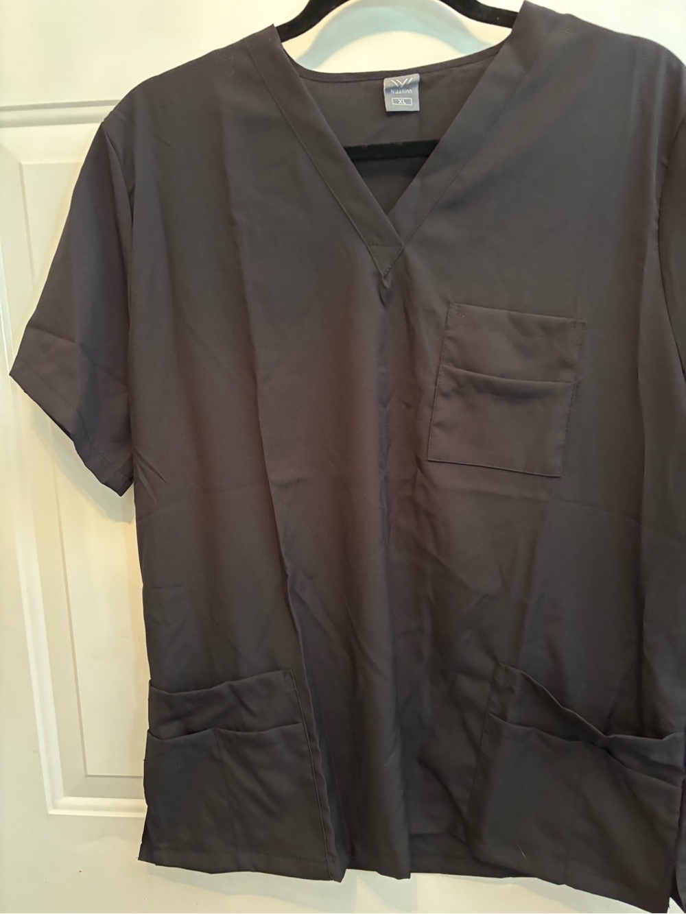 Women’s V-Neck Medical Scrub Top - black
